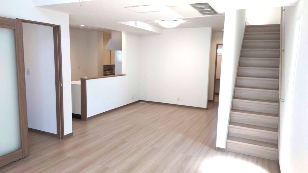 LDK　笛吹市　御坂町夏目原　モデルハウス